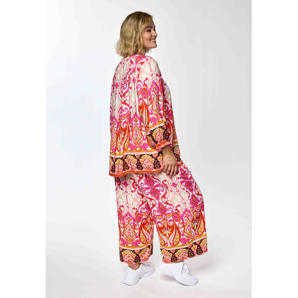 Gozzip Woman GKarina Loose 3/4 pants 3/4 Loose Pant Pink Print