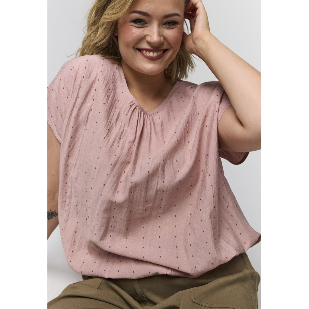 Gozzip Woman GElise Blouse Blouse Rose with brown and silver dots