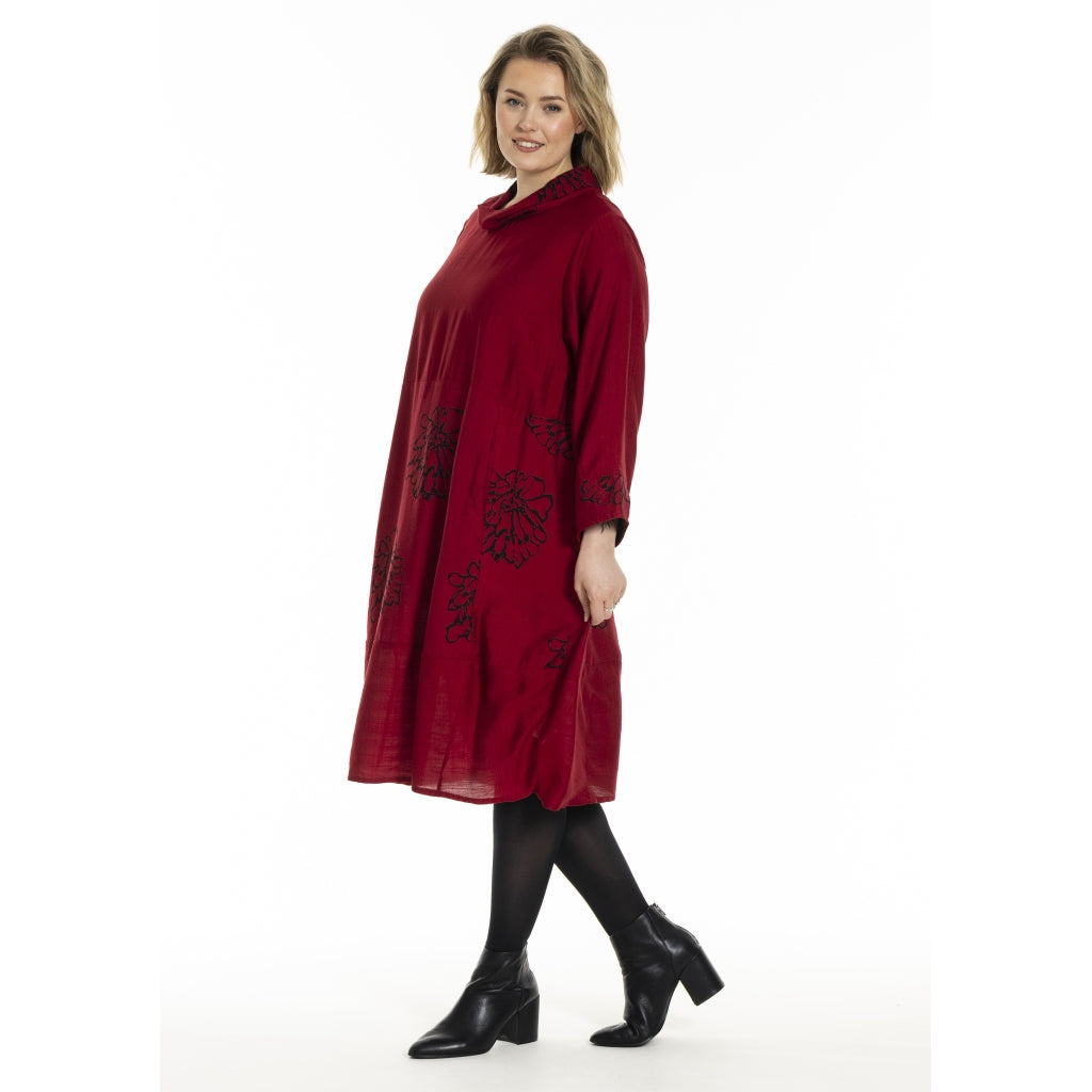 Gozzip Woman GEmilie Dress Dress Deep red