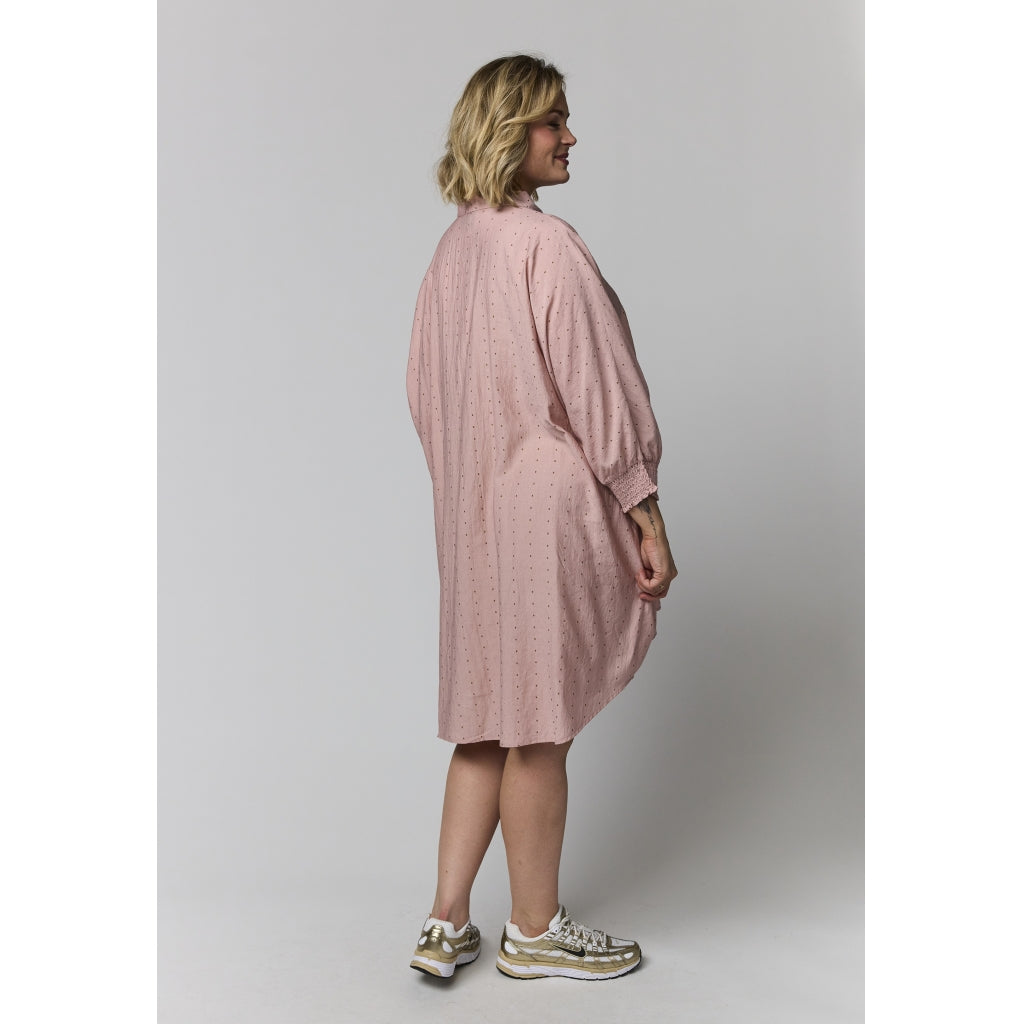 Gozzip Woman GGerda Oversize shirt Tunic Oversize shirt tunic Rose with brown and silver dots