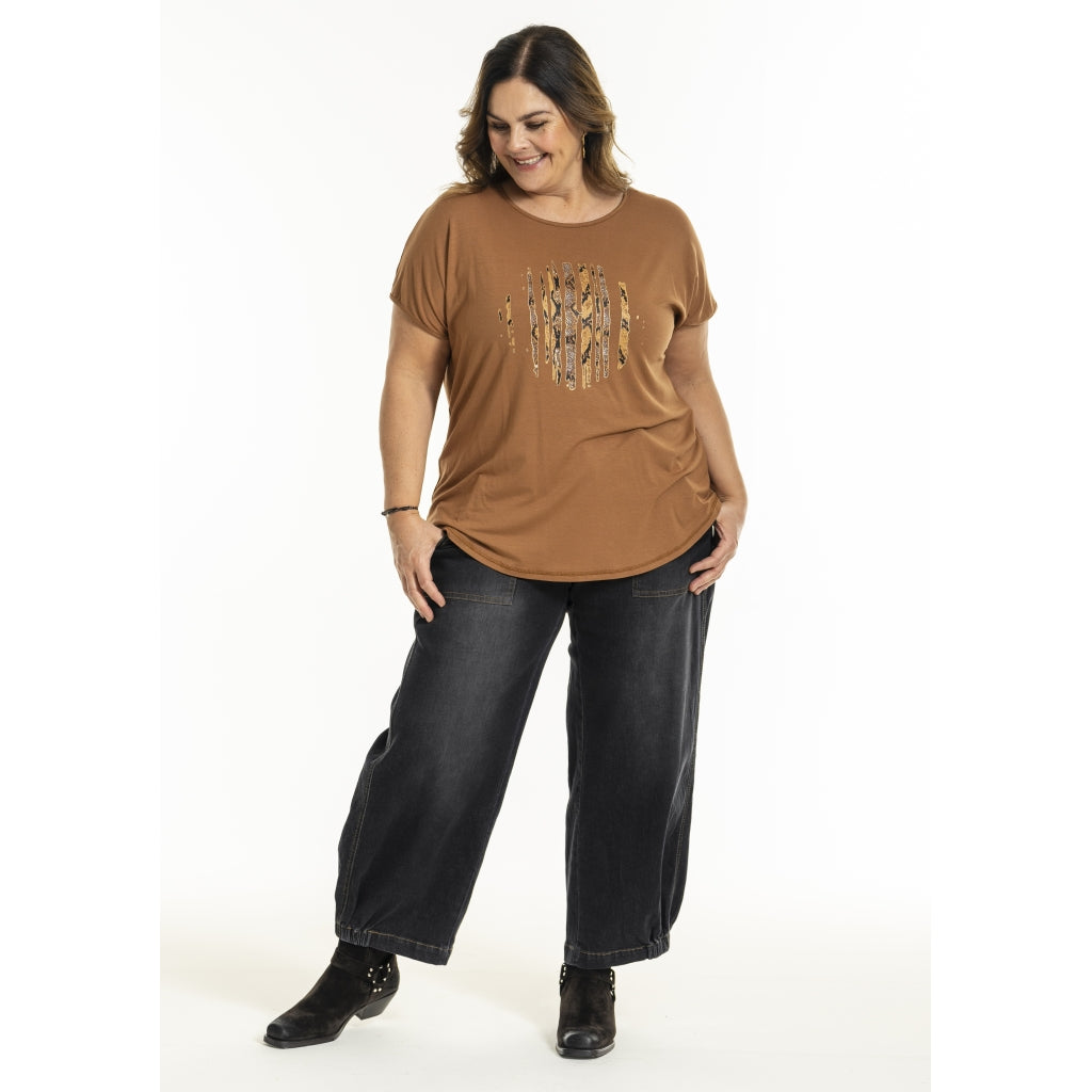 Gozzip Woman GGitte T-shirt with print T-Shirt Cognac