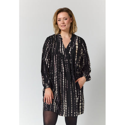 Gozzip Woman GGrace Tunic Tunic Black with sand animal