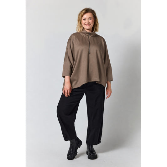 Gozzip Woman GHannah Poncho Poncho Brown