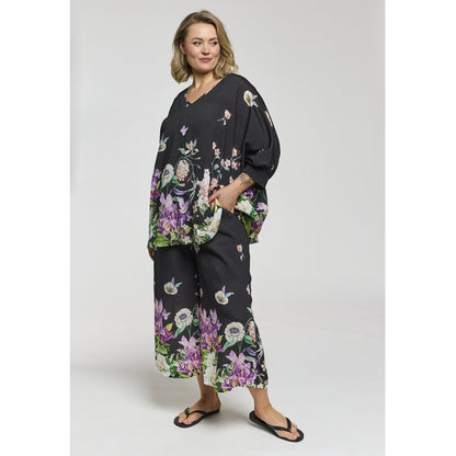 Gozzip Woman GLila Oversize Blouse Oversize Blouse Black with flower