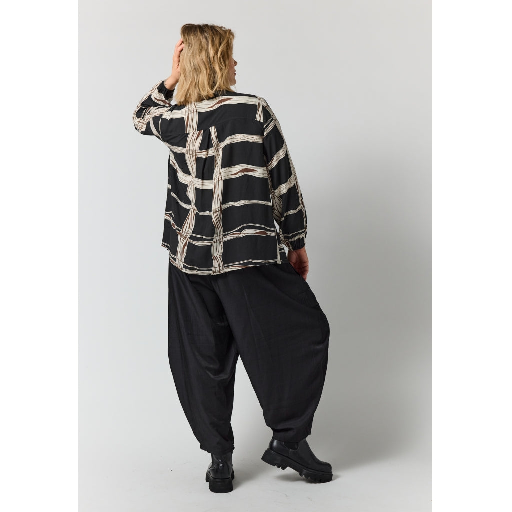 Gozzip Woman GNova Blouse Blouse Black with brown and offwhite pattern