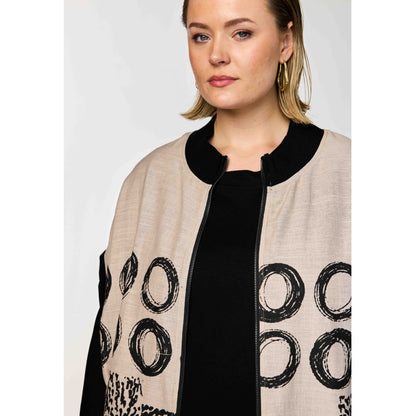 Gozzip Woman GNynne Waistcoat Waistcoat Sand/Black printed