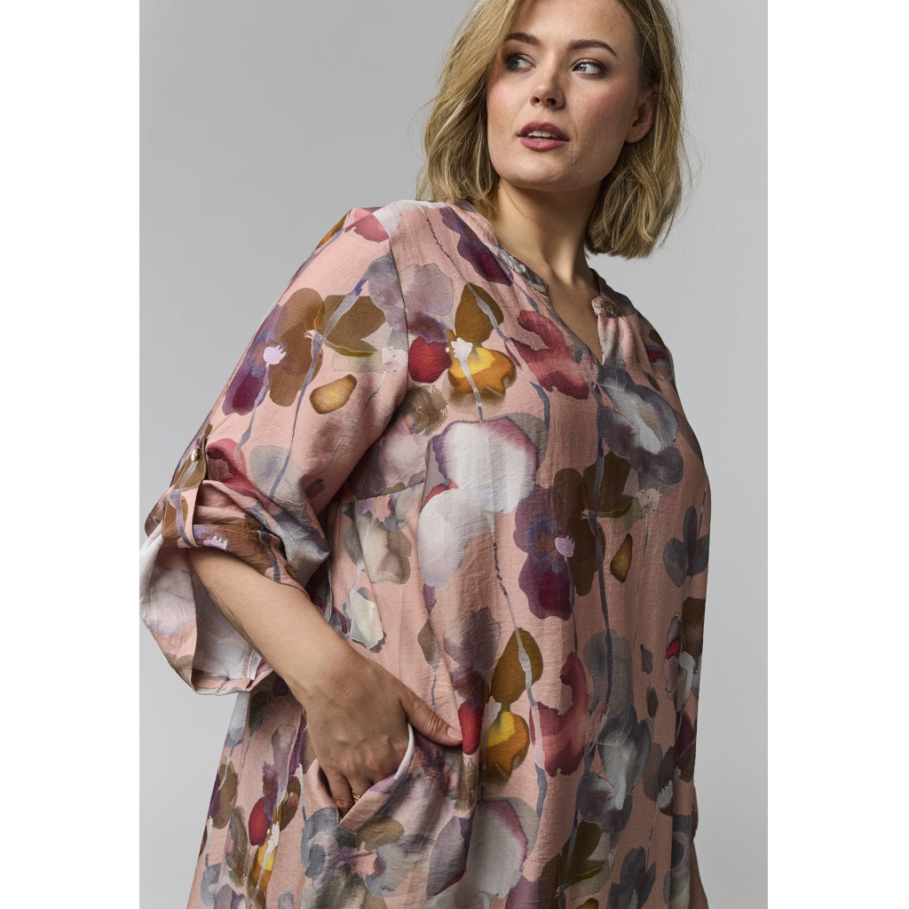 Gozzip Woman GSkuld Tunic Tunic Dusty rose with large flowers