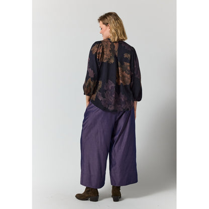 Gozzip Woman GVilde Blouse Blouse Black with big flowers