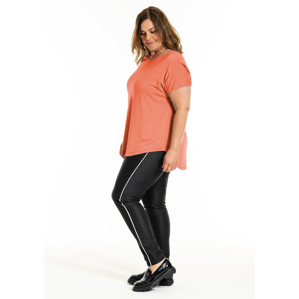Gozzip Woman Gitte T-shirt T-Shirt Apricot