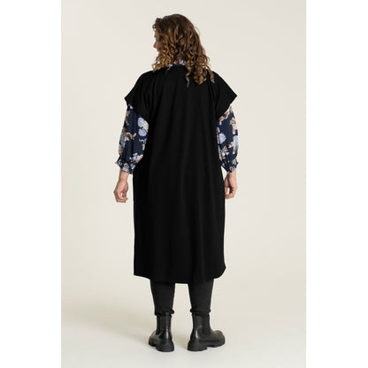 Gozzip Woman Nikoline Long waistcoat Waistcoat Black